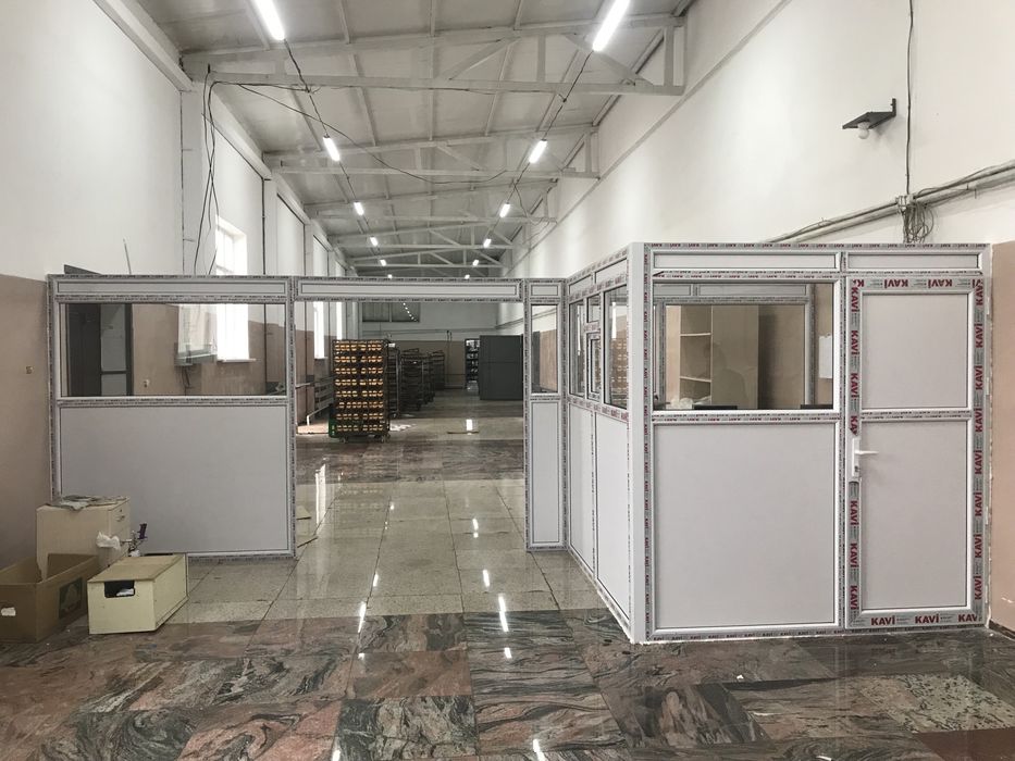 Пластиковые перегородки двери окна балкон