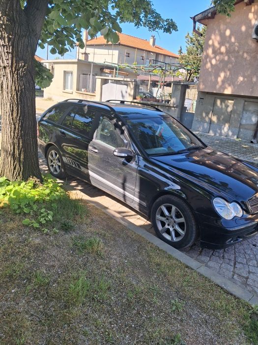 Мерцедес  C200 2.2
