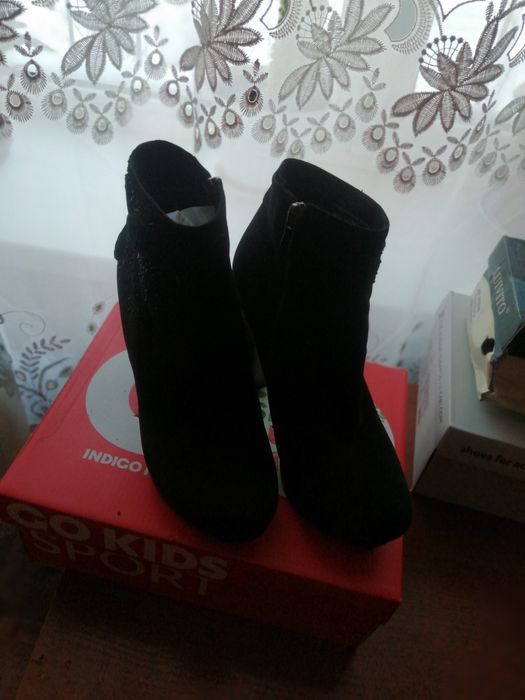 Обмен полу сапожки все разные .