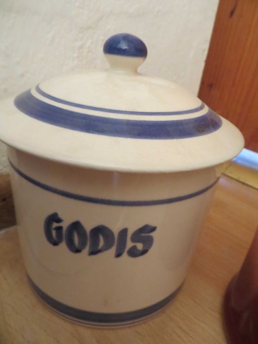 Порцеланови съдове за подправки