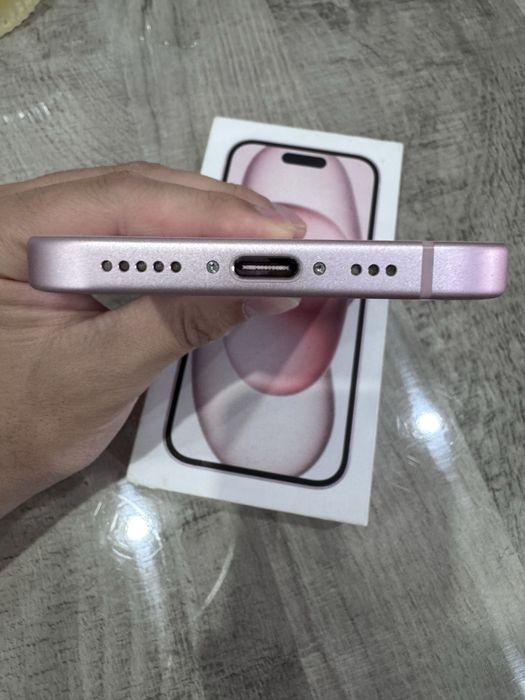 Продам Iphone 15 на 128GB