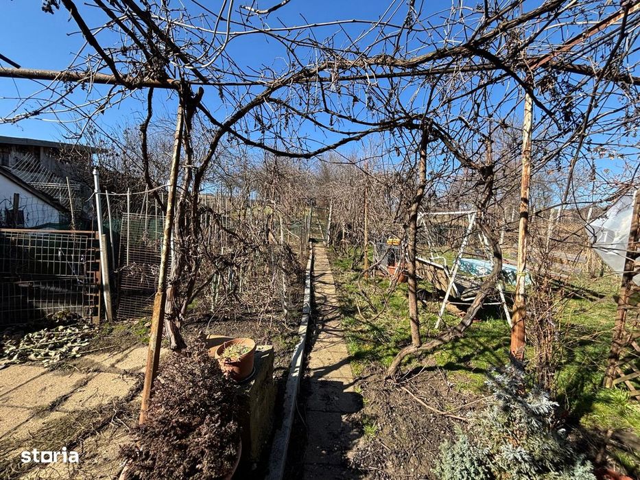 Casa single + 1200mp teren - Sura Mare