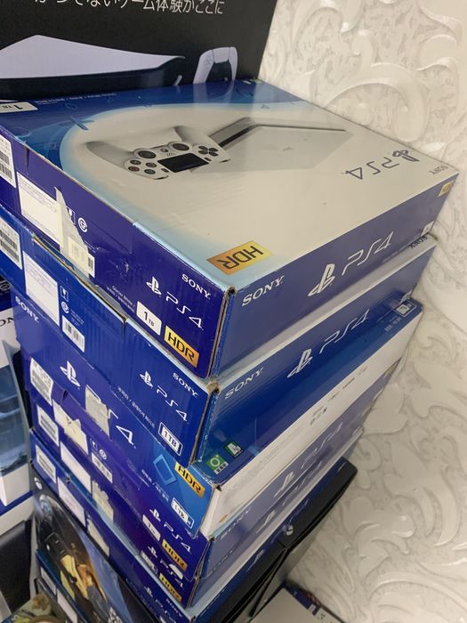 Продам playstation 4 pro slim 50 top igr гарантия все есть