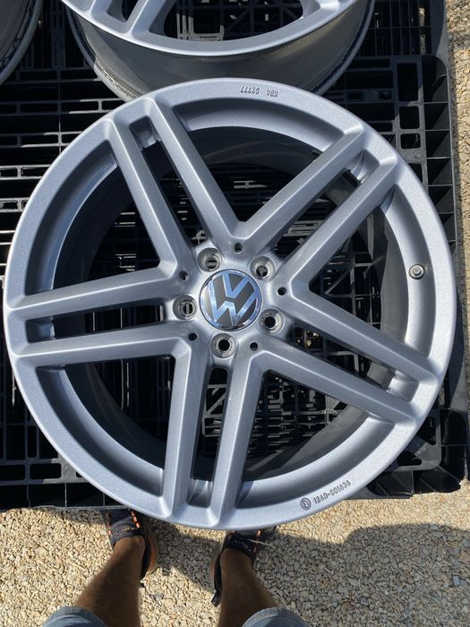 19 цола 5 х 112 мм Фолксваген Пасат , Ауди , Шкода