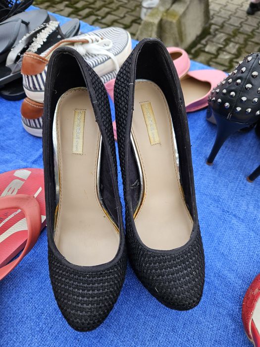 Pantofi cu toc bershka