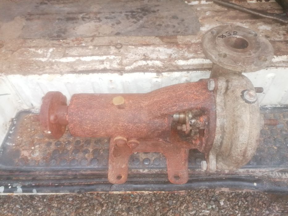 помпа за вода цирркулационна