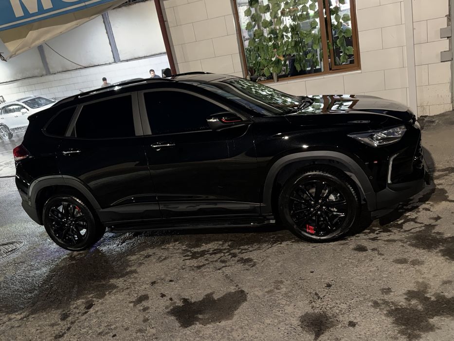 Tracker redline 2024 yil