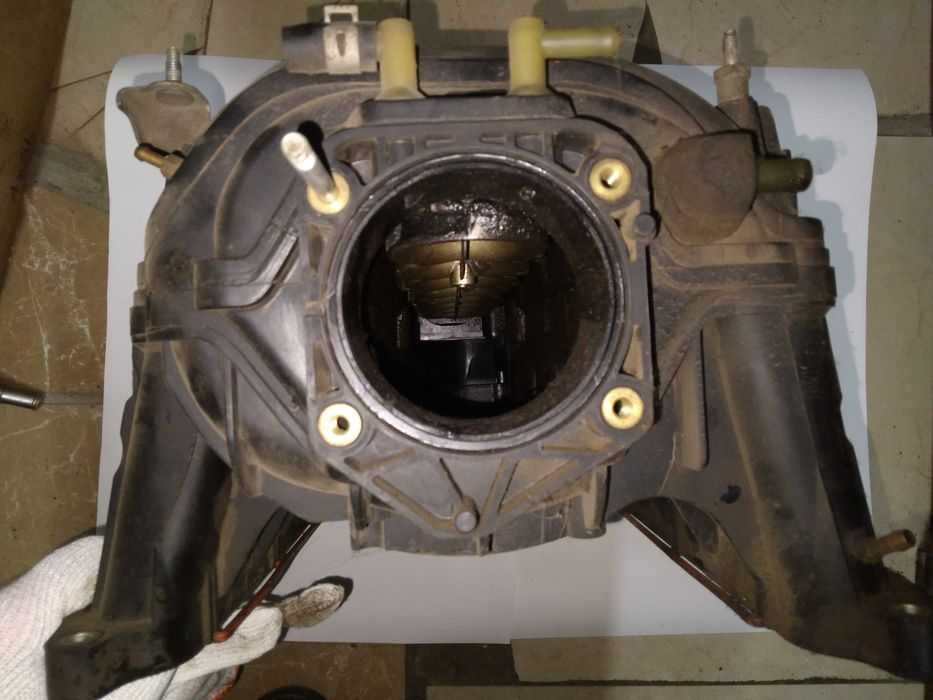 Коллектор впускной TLC200 4.6 от