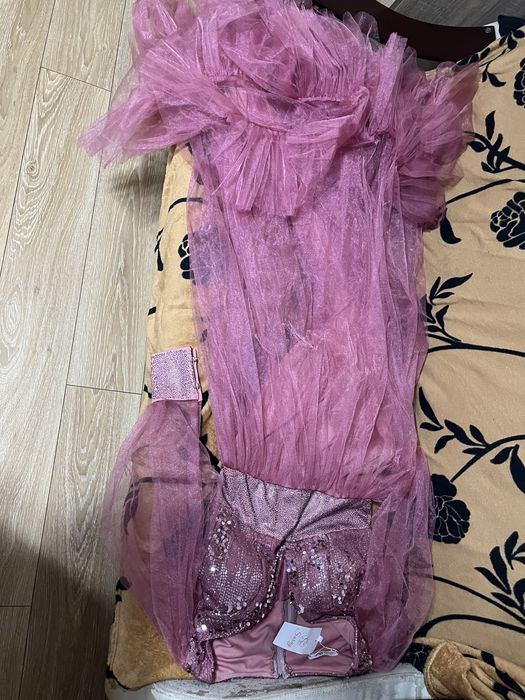 Rochie saray 200 lei negociabil