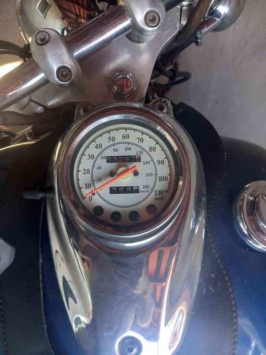 Yamaha dragstar 650cc  clasic  1999    înmatriculat acte la zi.