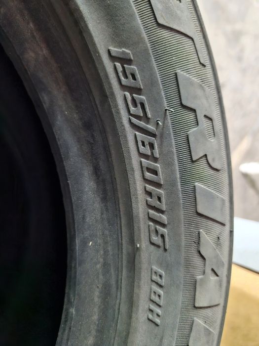 Продам комплект резины