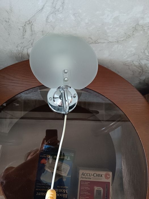 Продаются люстры и бра для зала спальни, прихожей, и балкона