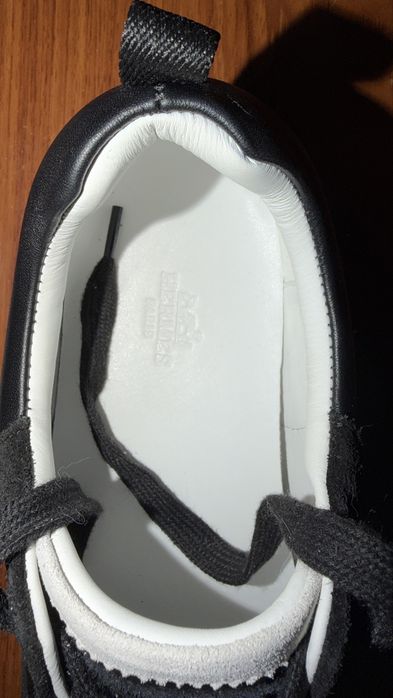 Hermes bouncing 43