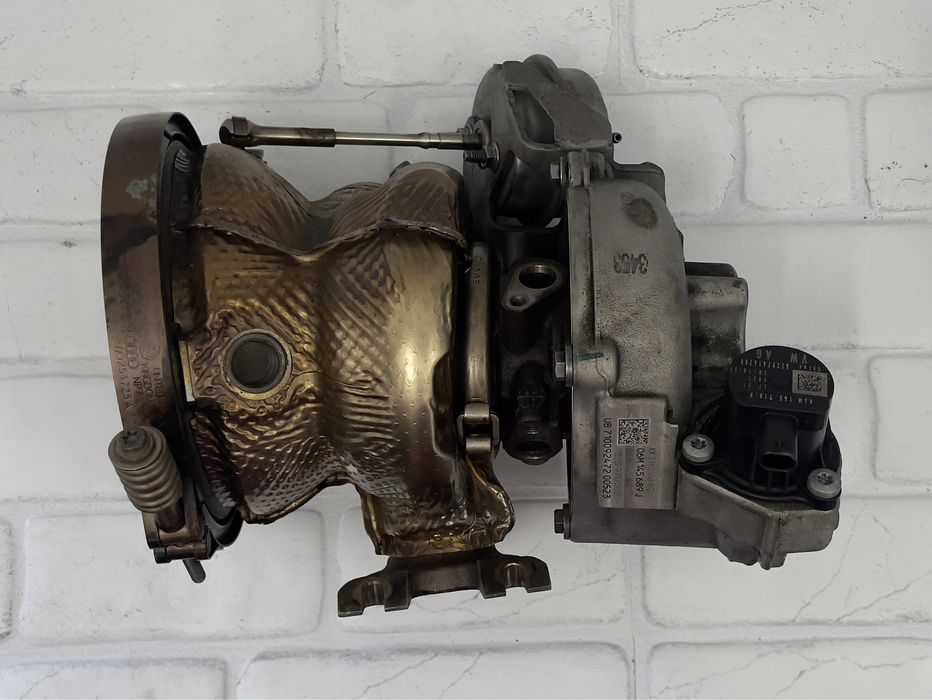 Турбо AUDI S4 S5 SQ5 06M145689J