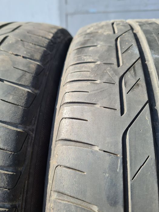 2 бр. летни гуми 225/45/19 Bridgestone DOT 1816 4,5 mm