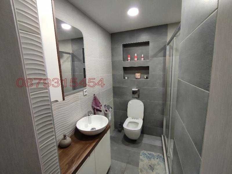 Дава се под наем Тристаен апартамент в Плевен, Мара Денчева - 82 кв.м за 433.5 € - Снимка #10