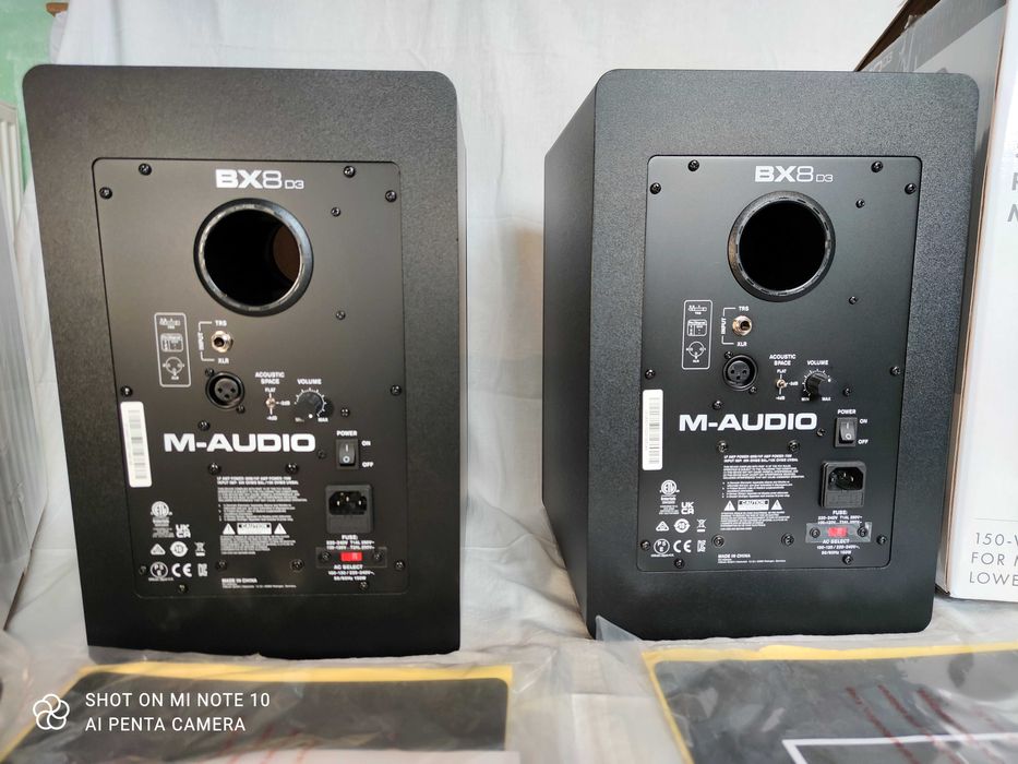 M-Audio BX8 D3 студийни монитори