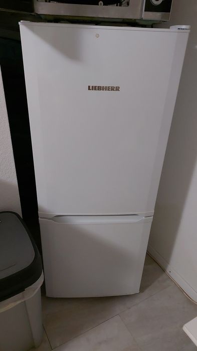 Холодильник LIEBHERR