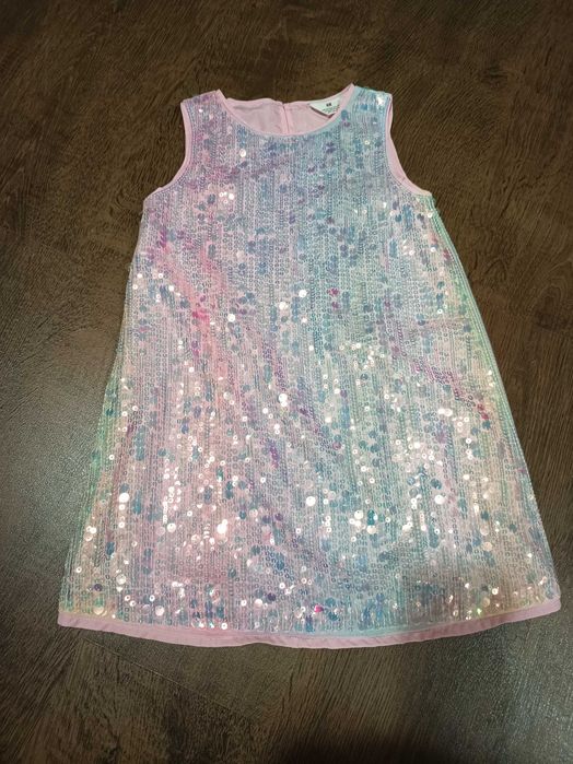 Детски рокли - различни видове и размери