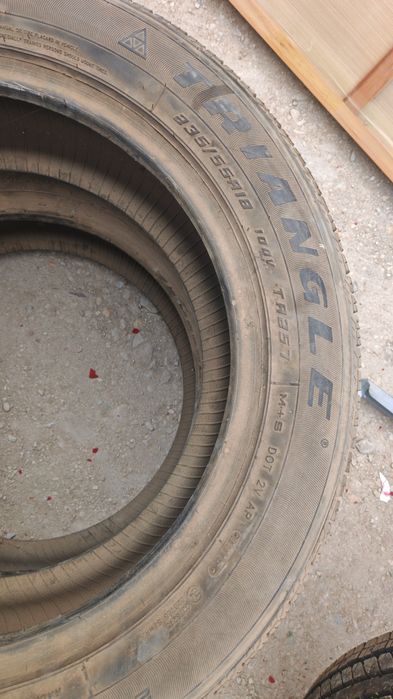 Продам шини р18 /235/ 55