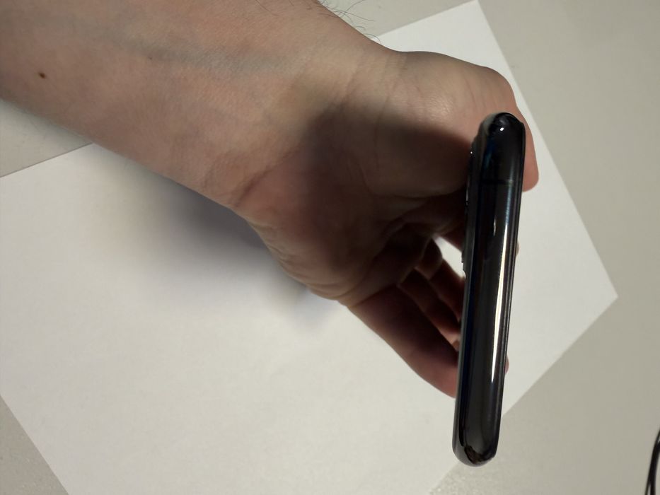 iphone 11 pro pentru piese sau recarosare