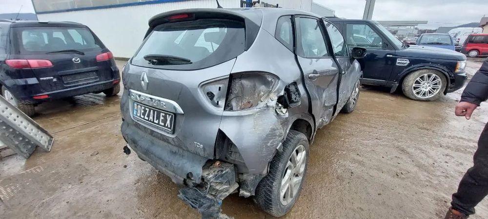 Dezmembrari RENAULT CAPTUR 900 TCe 66KW 2015