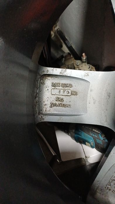 Продам диски с резиной