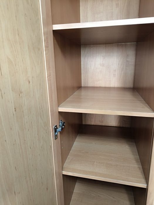 Продам шкаф распашной