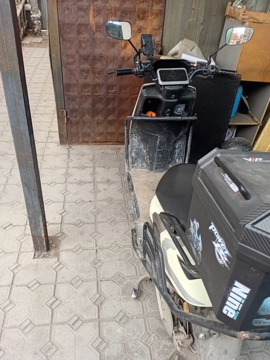 Мопеды  скутеры электро