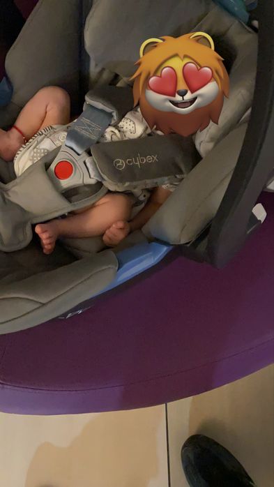 Scoică auto Cybex Aton 5 – stare bună, sigură