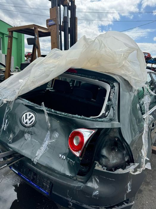 Broasca stanga fata 3d1837015 Volkswagen VW Golf 5 [2003 - 2009] 1.9