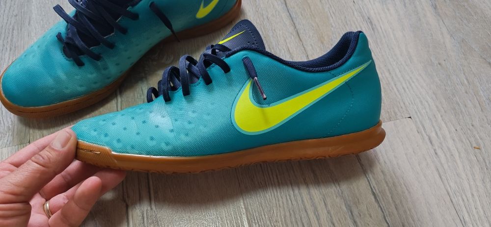 Adidași Nike Magistax mărimea 43