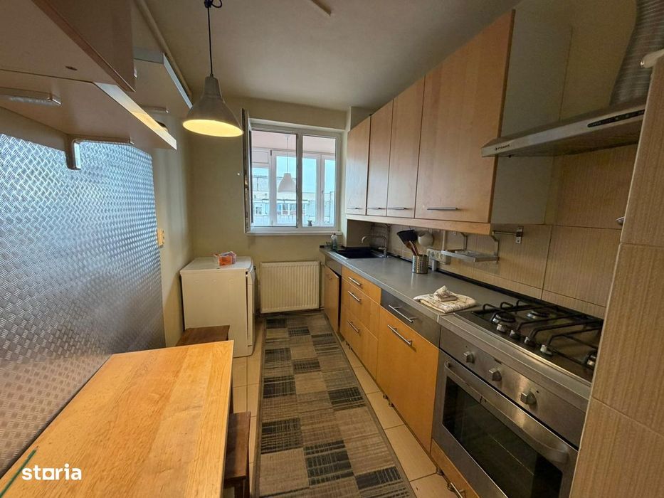 Inchiriez apartament 3 camere Centru Civic -Gara