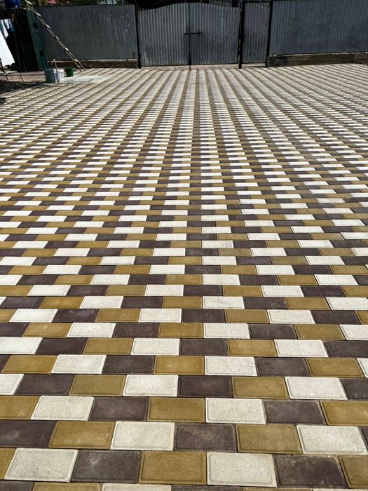 Брусчатка Алматы