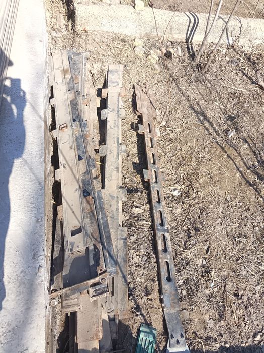 Tent sotiladi poldan tepasi