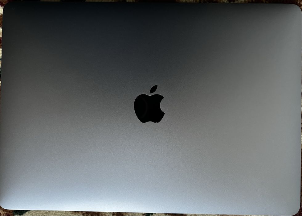 Macbook M1 8GB 256 GB full
