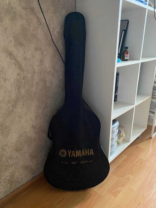 Гитара акустическая