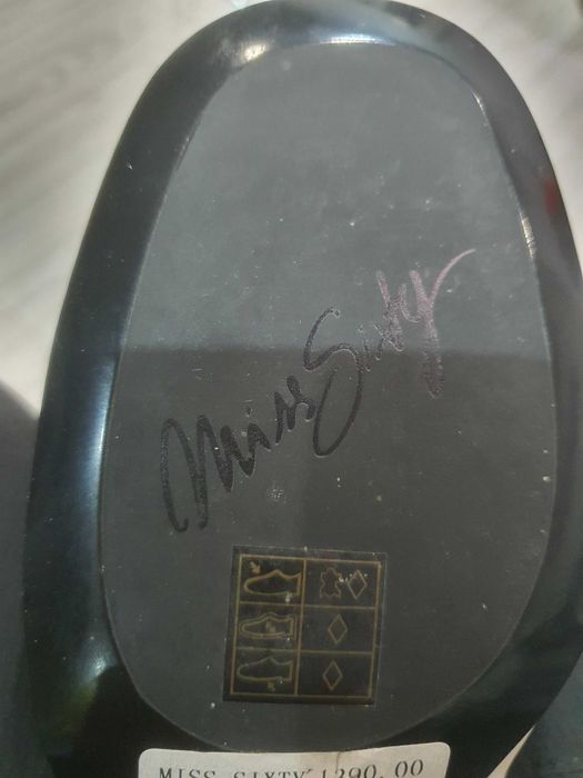 Оригинални MISS SIXTY кожени боти