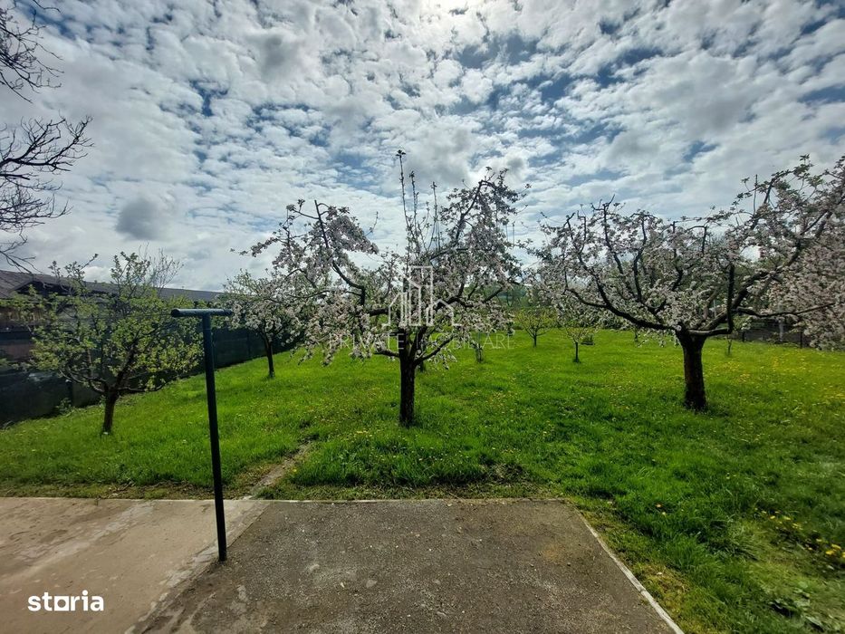 Casa De Vanzare, 1000 Mp Teren, Galesti , Mures