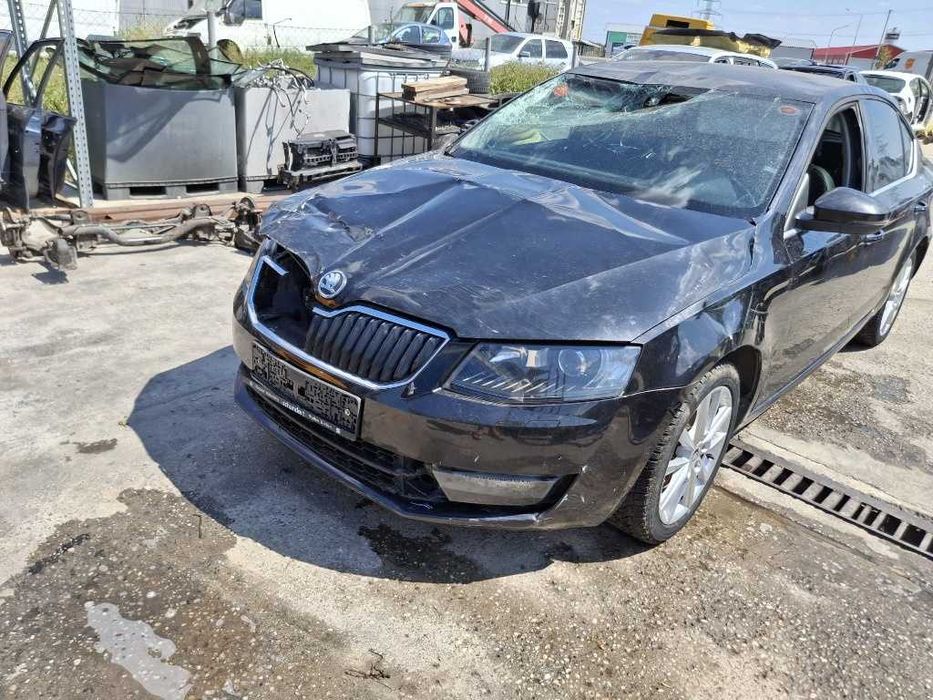 Dezmembrez Skoda Octavia III (5E) 2.0 TDI 150 cai CKFC cutie dsg 2013