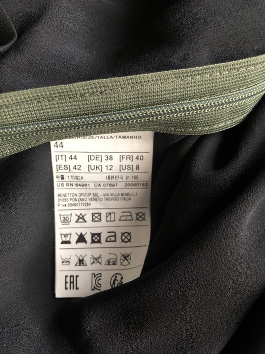 Рокля нова с етикет-невероятна ,дантелена