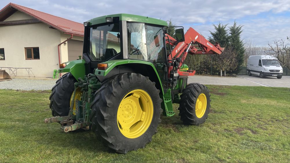 Tractor John Deere 6100 cu incarcator frontal