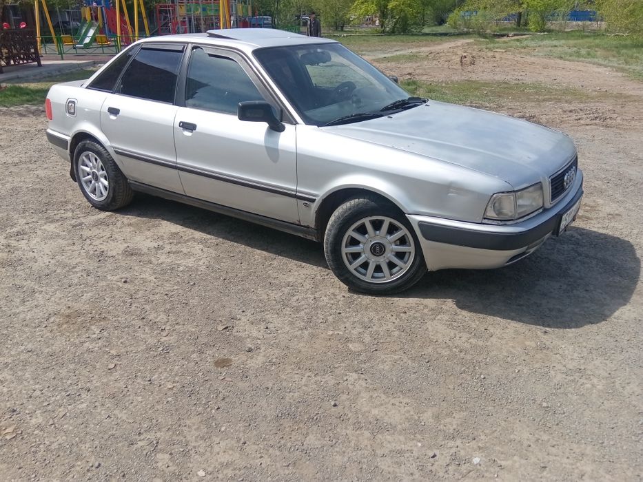 Продам Ауди 80 б4