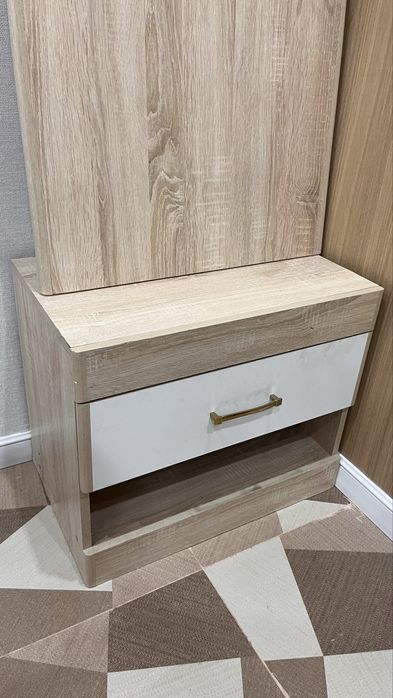 Вешалка в прихожую