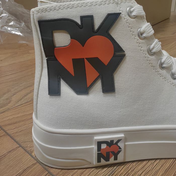 Дамски кецове DKNY