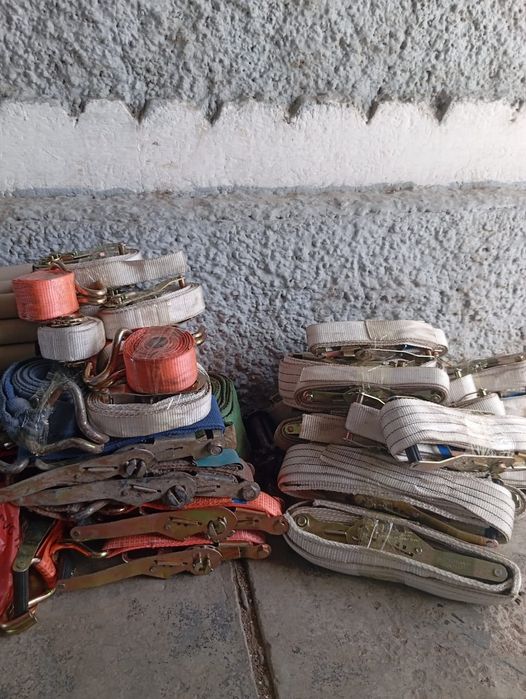 Продается ремни стяжки  три щётками