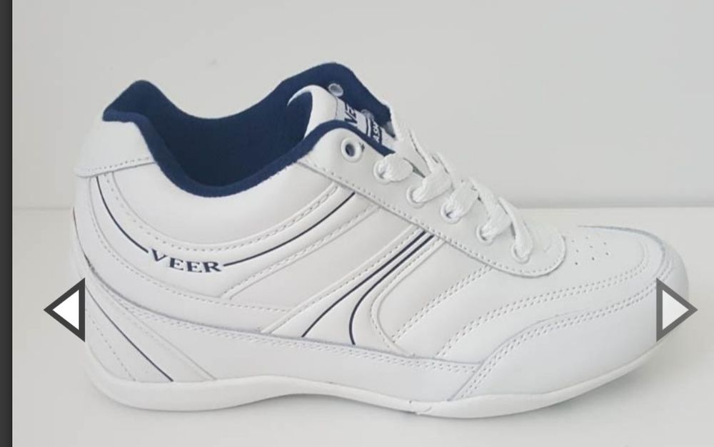 Vand adidași marca VEER