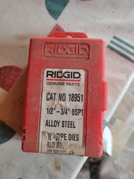 Bacuri filieră Ridgid