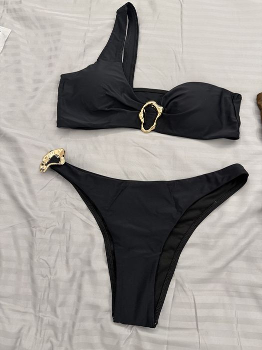 Бански две части