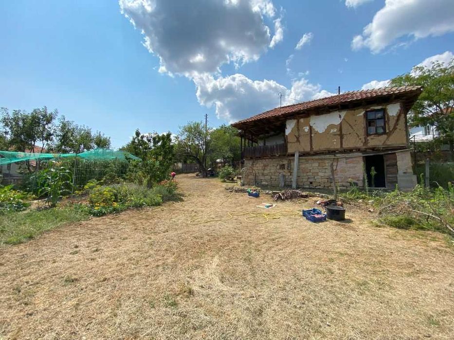 Къща за продажба в квартал на Габрово